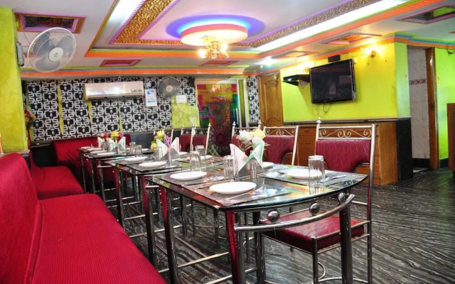 Hotel Aasthaa