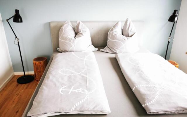 Chalethaus-Chiemsee - 120qm Panorama-Chaletwohnung am Chiemsee - Neubau