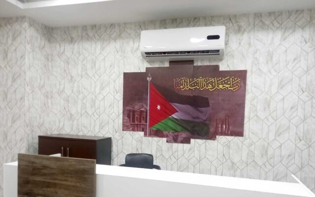 Twins Downtown Hotel