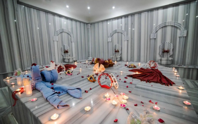 Grand Hotel And Convention Centre Karaman