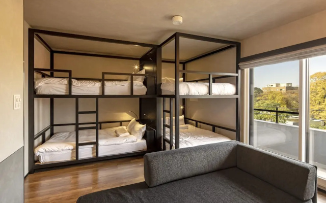 Hotel Ten to Ten