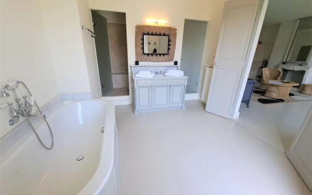 Villa Maillane 18th Century Residence Completely Renovated