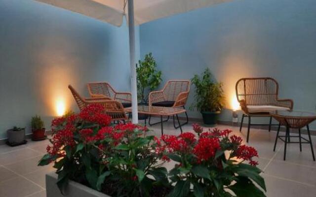 Melenia Suites