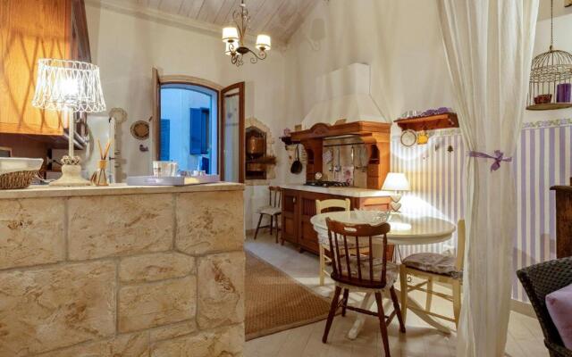 Amethyst attic in Old Town by sea