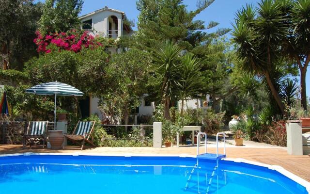 Kanoni Beach Apartments