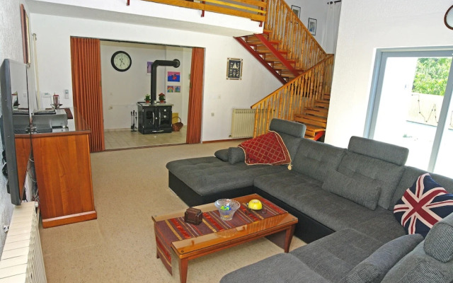 Kuntrada 45 with heated pool and kids pool