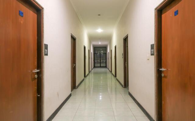 Oyo 1054 Bayak Bali Hotel