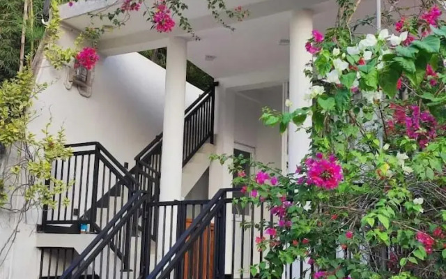 Flower shade villa