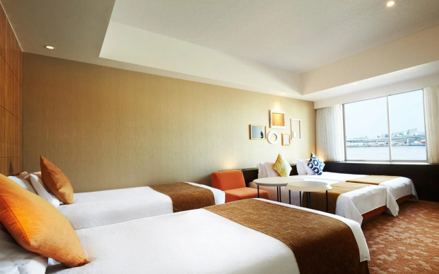 Hotel Universal Port