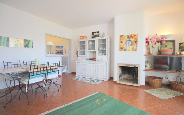 Appt With Pool And Terrace - Porches