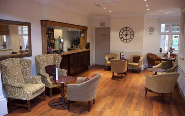 Macdonald Bobsleigh Hotel
