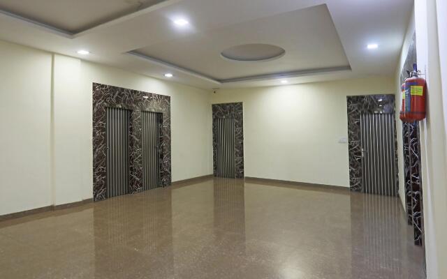 OYO 19664 Aman Hotel