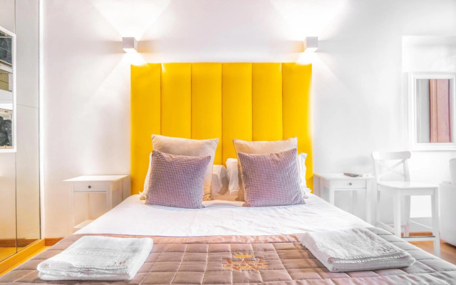 Fontana di Trevi Diamond Boutique