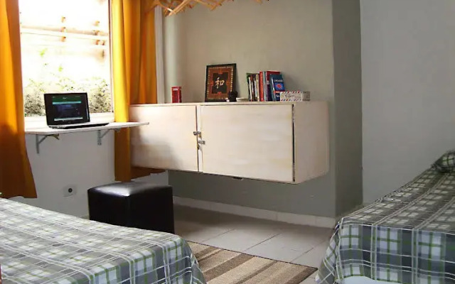 Hostel Brooklin - Hospedagem c/ café da manhã R$ 69,00