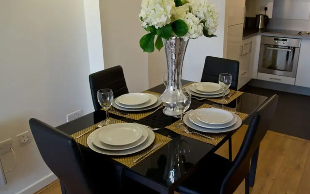 Icon Becket Apartment