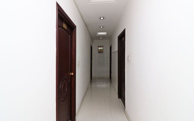 OYO 12340 The Royal Park Plaza