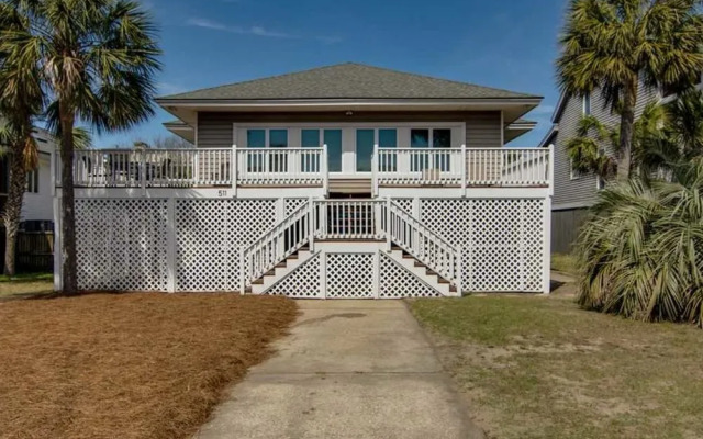 Ocean Boulevard 511 by RedAwning