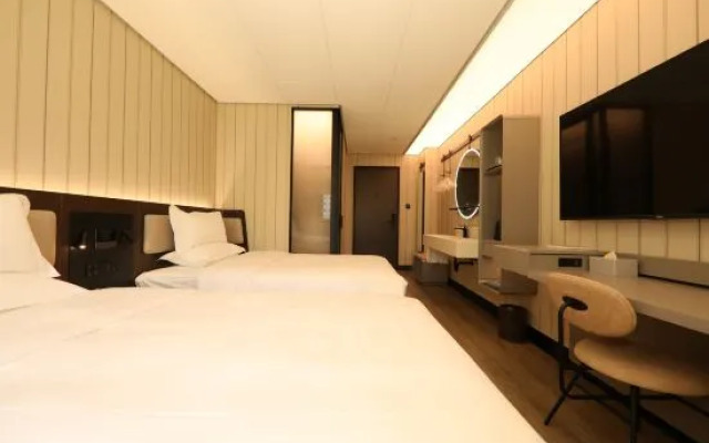 HanTing Hotel (Jinan Jingliu Road Children's Hospital)