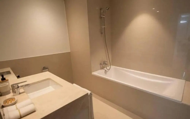 Mh- Modern 1-bedroom Abode Ref - 4004