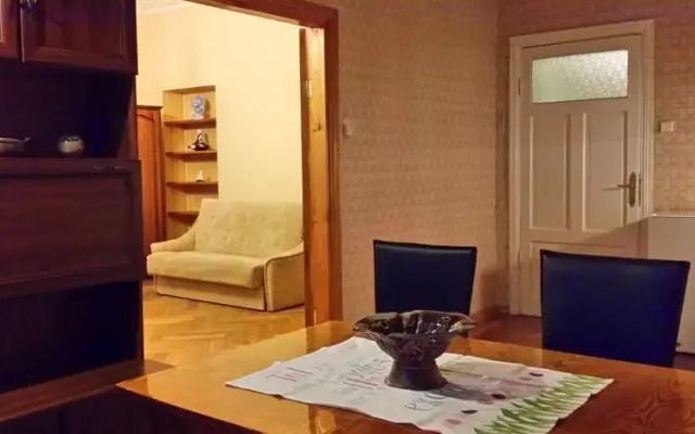Lemon Apartment