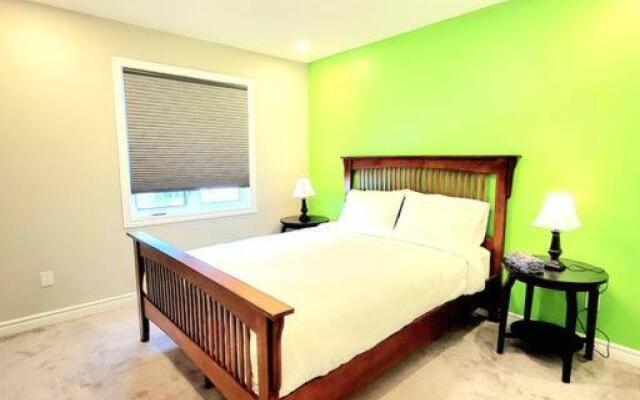 3 bedroom town house in ottawa close to downtown