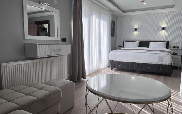 Beyaz Köşk Hotel & Cafe