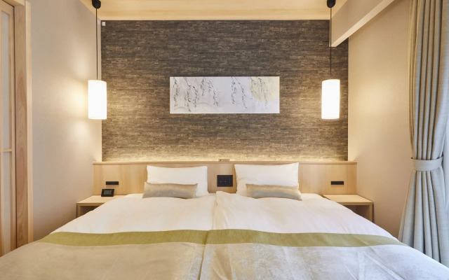 Rinn Shirakawa South