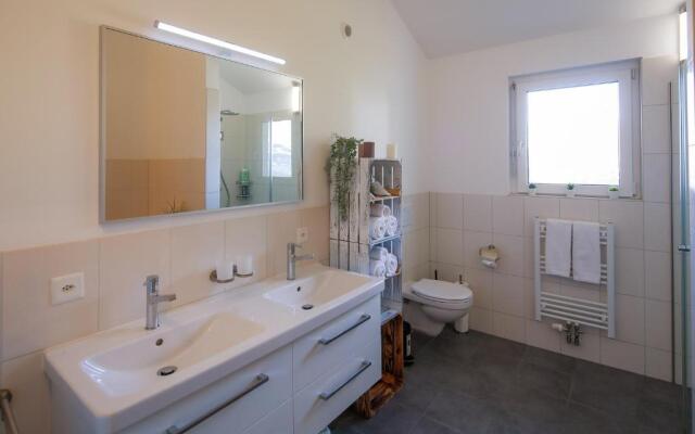 Modern and Cosy 5 Rooms Penthouse With Stunning View
