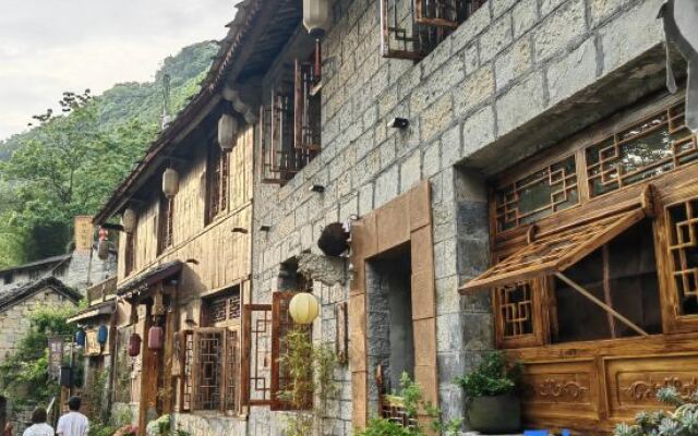 Wusheng Yisu (Yunfeng Tunbao Scenic Area)