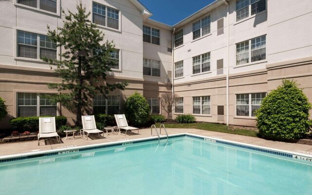 Homewood Suites by Hilton Newark-Cranford
