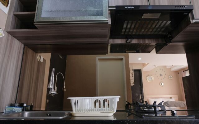 Spacious Studio With Extra Room At Grand Asia Afrika Apartment