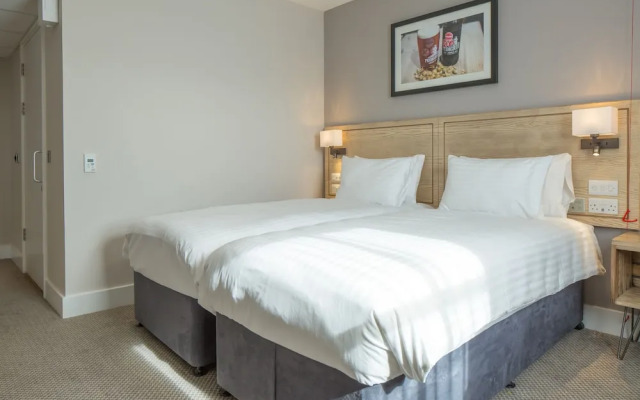 Raven’s Cliff, Motherwell by Marston's Inns