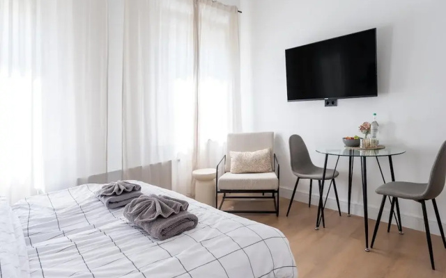 Deluxe Studio on the Moselle