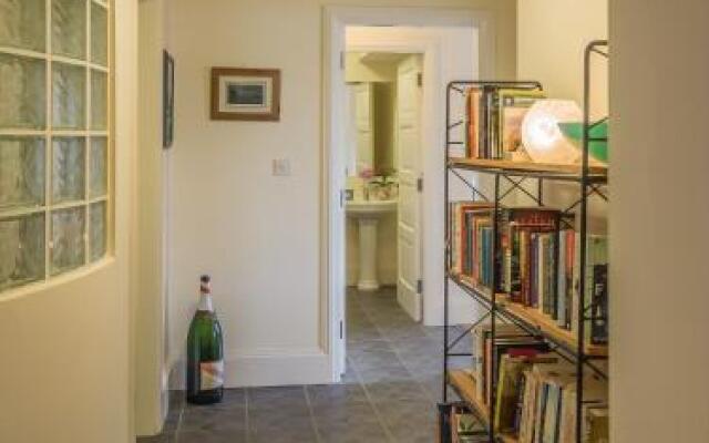 Helen’s Hideaway