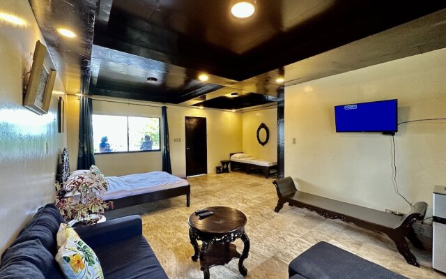 Emmalyn's Paradise Resort