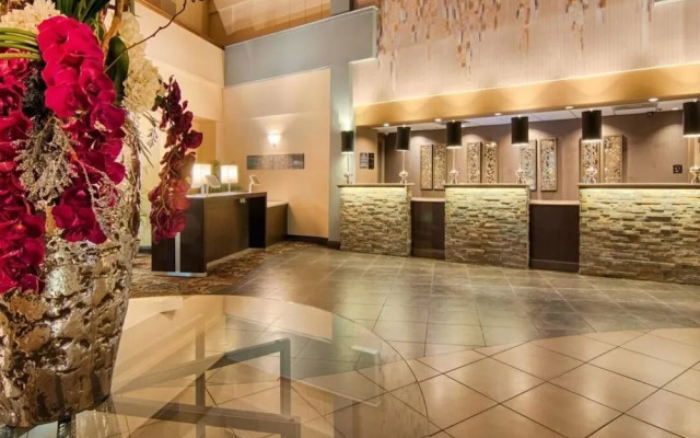 Comfort Inn & Suites At Copeland Tower