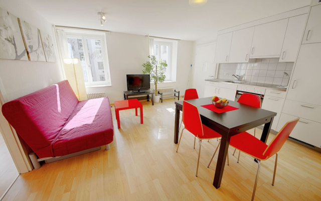 Hitrental Stauffacher Apartments