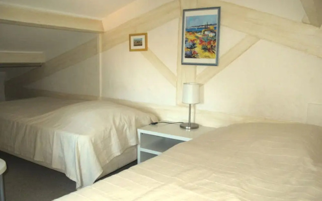 Cosy Holiday Home Near Town Centre