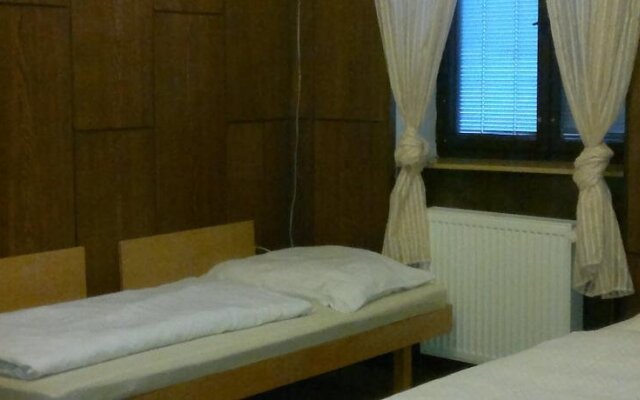UBYTOVNA U HUBERTA - ZNOJMO centrum
