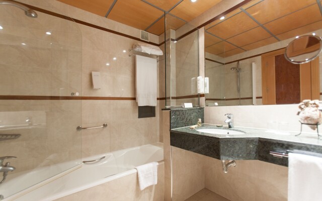 Hotel Sercotel Gran Fama