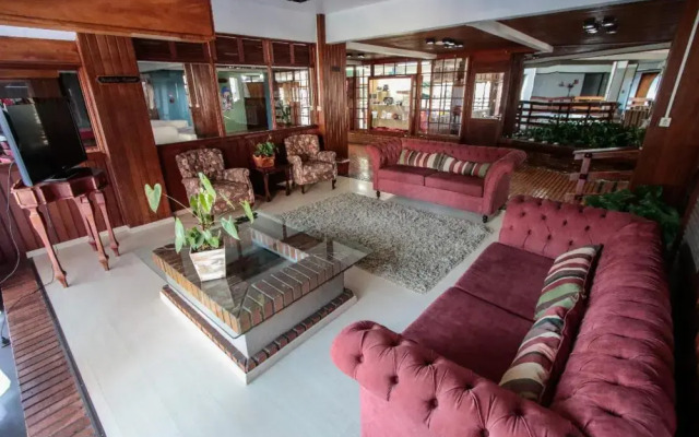 Flat no Residencial Pousada Serrano Centro Gramado