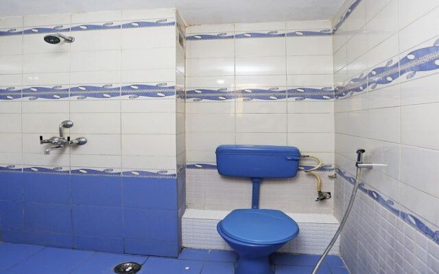 OYO 15468 Hotel Sharda