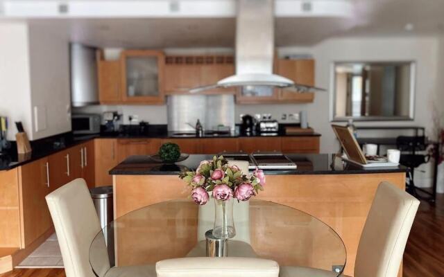 Canary Wharf Apartments