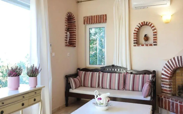 Myrsini Villa by LeaderStay