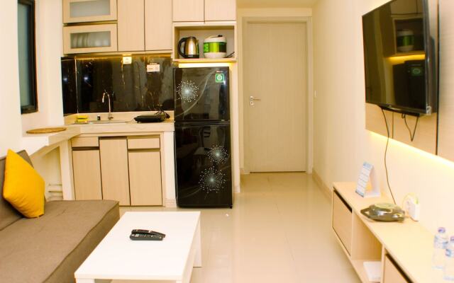Homey And Nice 2Br At Meikarta Apartment