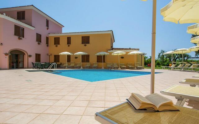 Flat close to stores in Sos Alinos