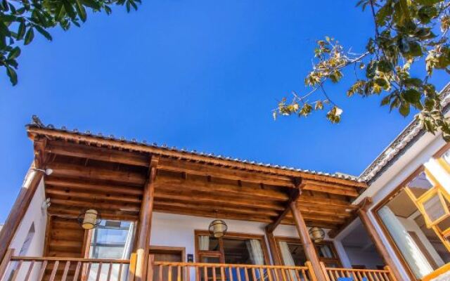 Dali Xian Jing Courtyard Inn
