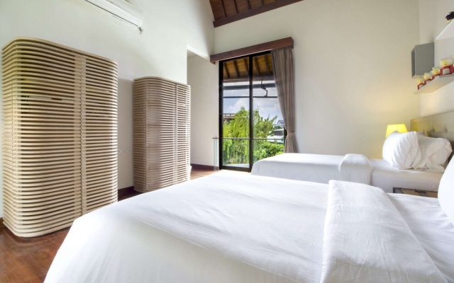 Luxury Villa in Bali near Beach, Bali Villa 2003 – Guest Rooms – Kerobokan Kelod