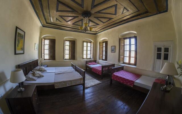 Berat Backpackers Hostel