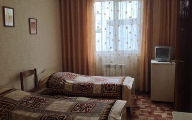 Aleksandra Guest Hotel